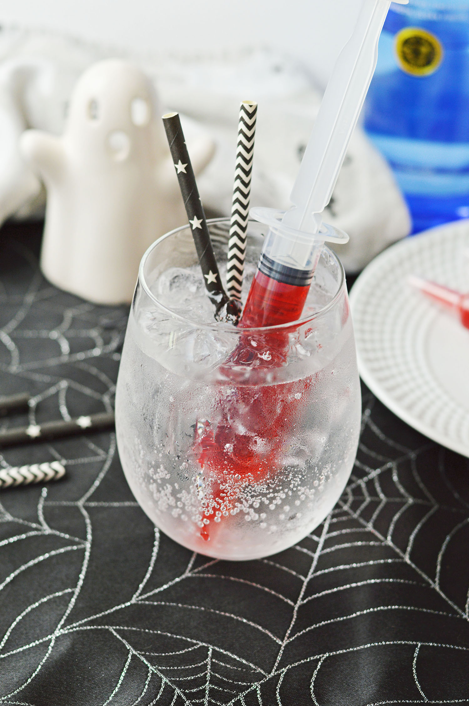 halloween-syringe-drinks